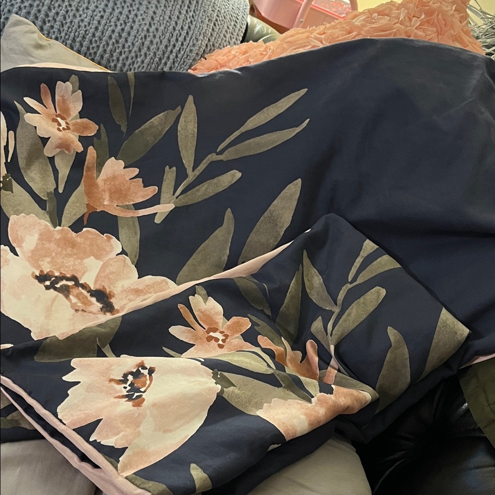 Target~Floral Print Pillow Cases (2) ~king size